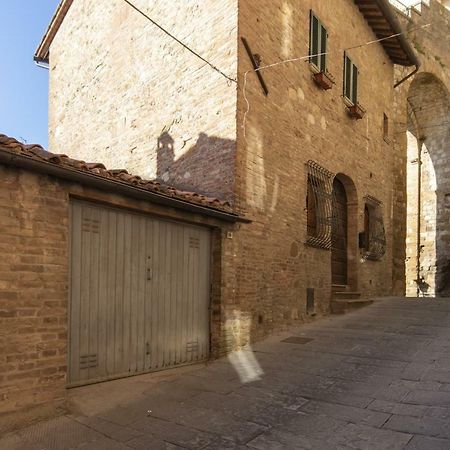 Villa Borgo Buio Town House Montepulciano Stazione Exterior foto