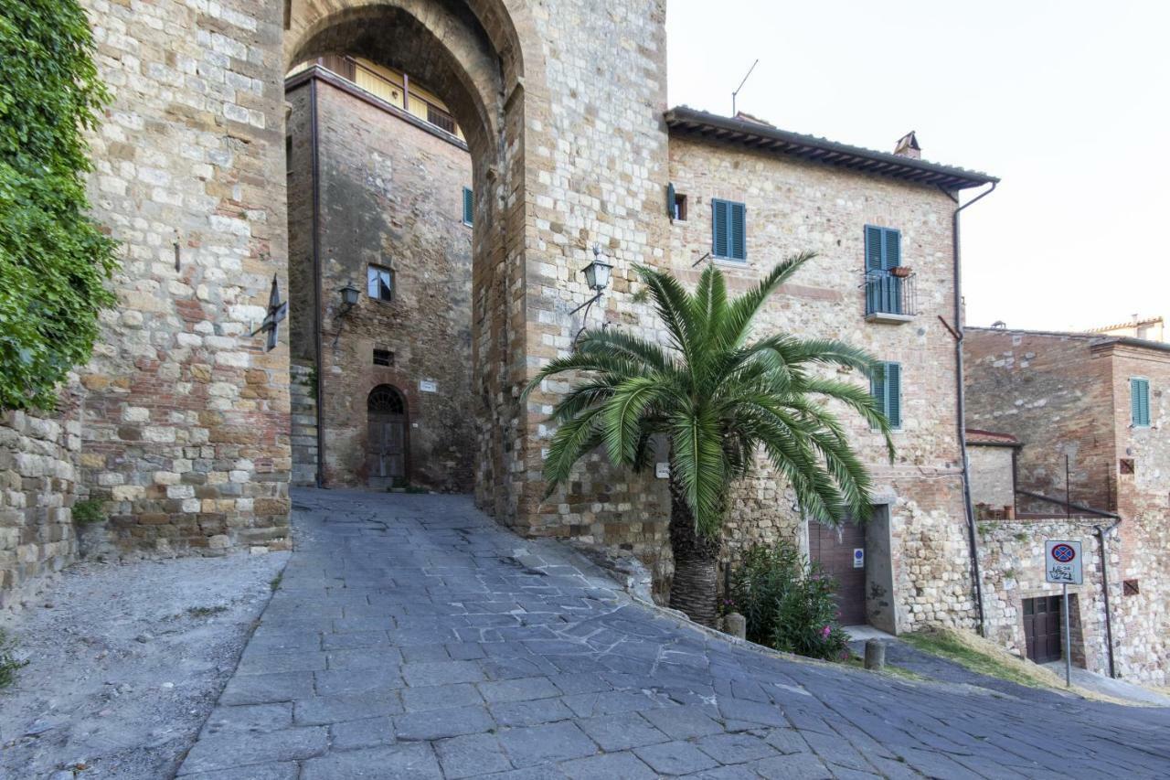 Villa Borgo Buio Town House Montepulciano Stazione Exterior foto